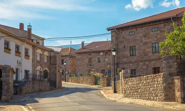 Ferienhaus Calderon I *